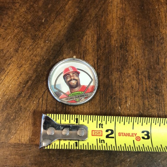 Topps Pedro Guerrero Cardinals baseball coin it does show some wear - Picture 3 of 3